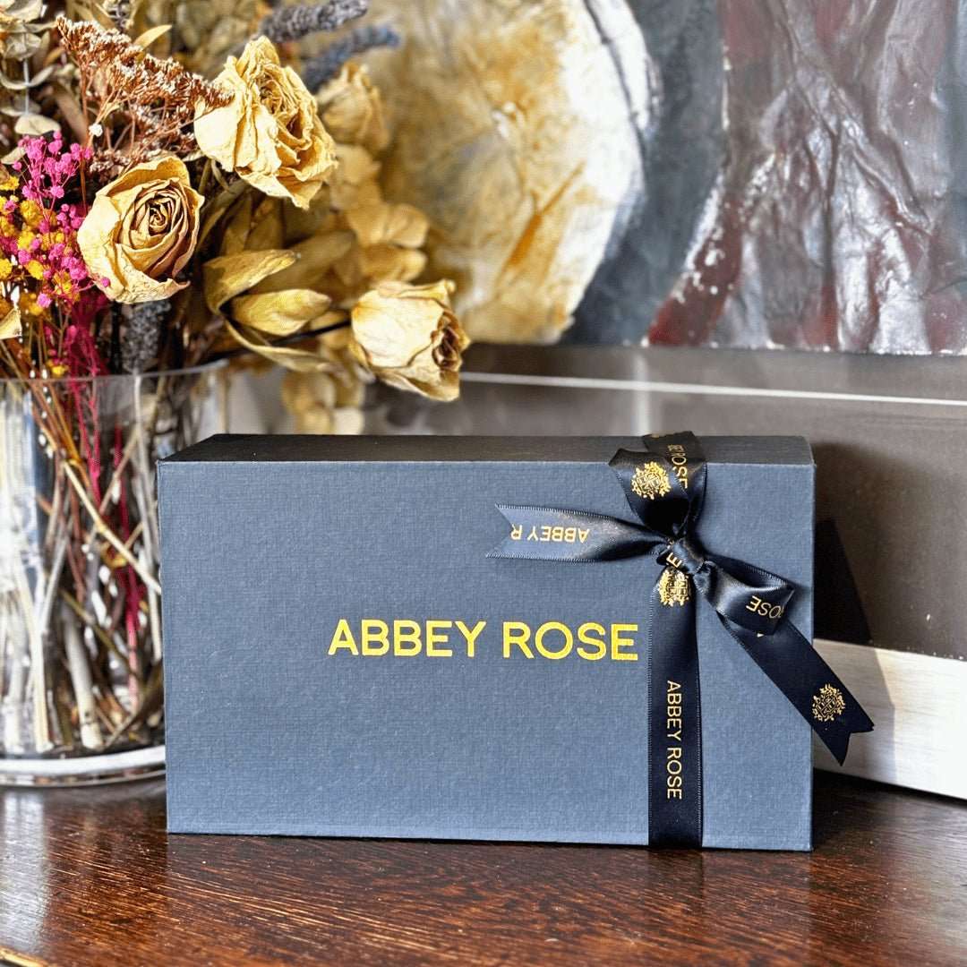 Gift box - 3 Medium Candles - Abbey Rose