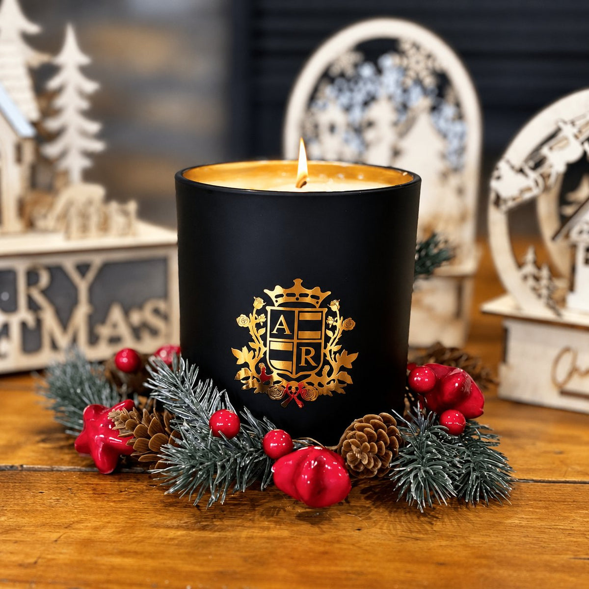 Mistletoe Kiss Candle - Abbey Rose